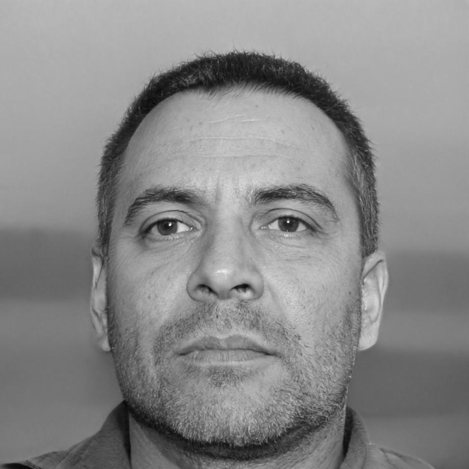 Instructeur expérimenté utilisant des méthodes pédagogiques innovantes